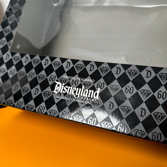 Disney 60th Minnie Mouse Ears Swarovski Headband Arribas Tiara Crystal - LE - Picture 11 of 16